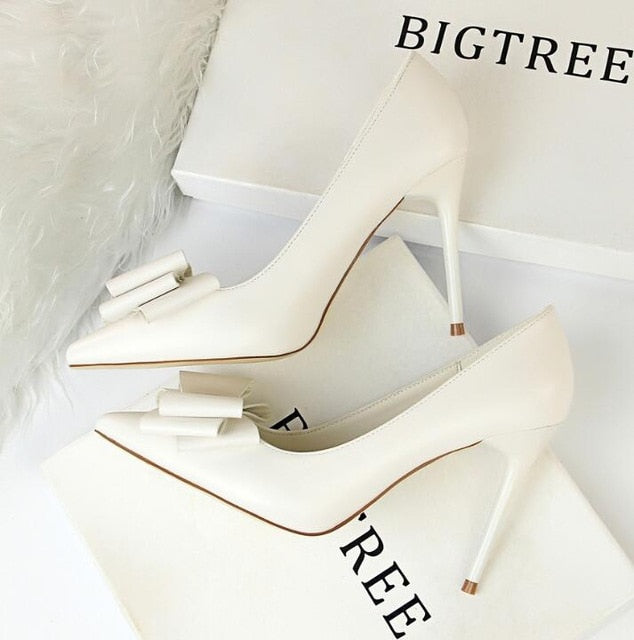 2019 Fashion Delicate Sweet Bowknot High Heel Shoes Side Hollow Pointed Women Pumps Pointed Toe 10.5CM thin Dress Shoes